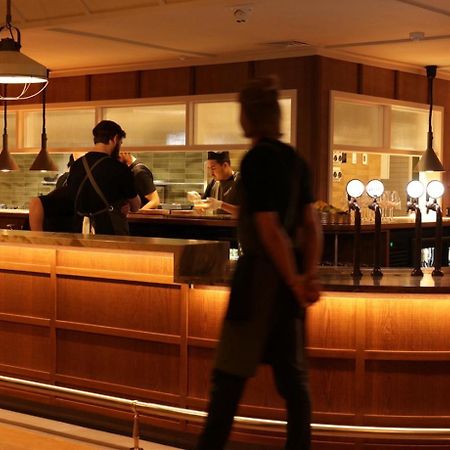 Suncourt Hotel & Conference Centre Таупо Екстериор снимка